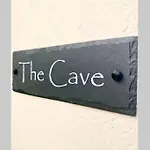 The Cave At Pure Shores Retreats