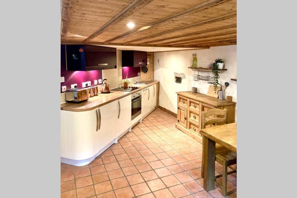 The Cave At Pure Shores Retreats * Newquay (Cornwall)